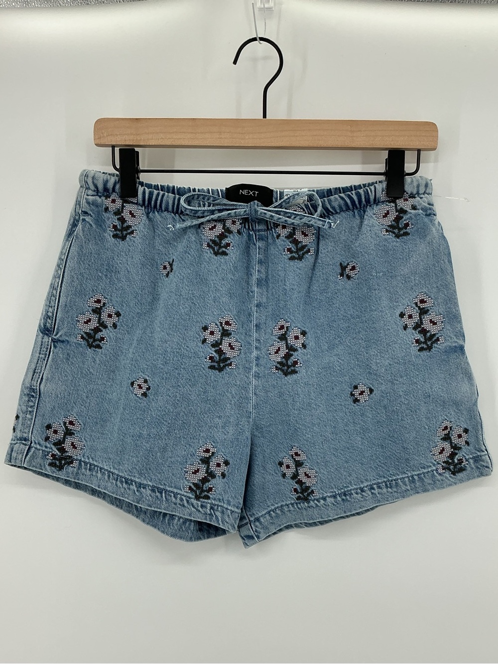 Next Floral Embroidered‎ Denim Shorts Light Wash Drawstring Elastic Waist US 4
